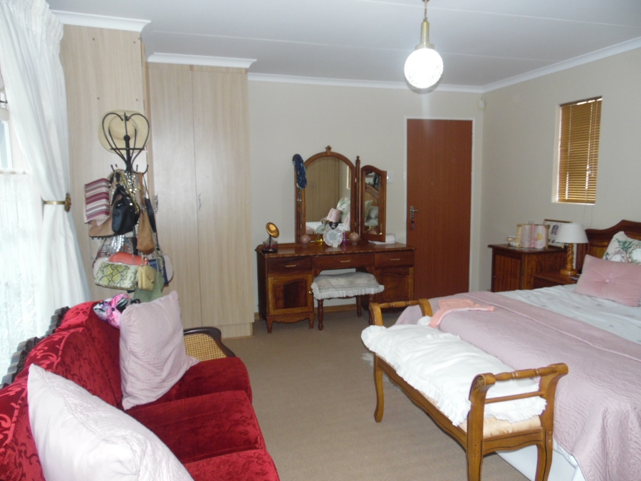 3 Bedroom Property for Sale in Riebeeckstad Free State